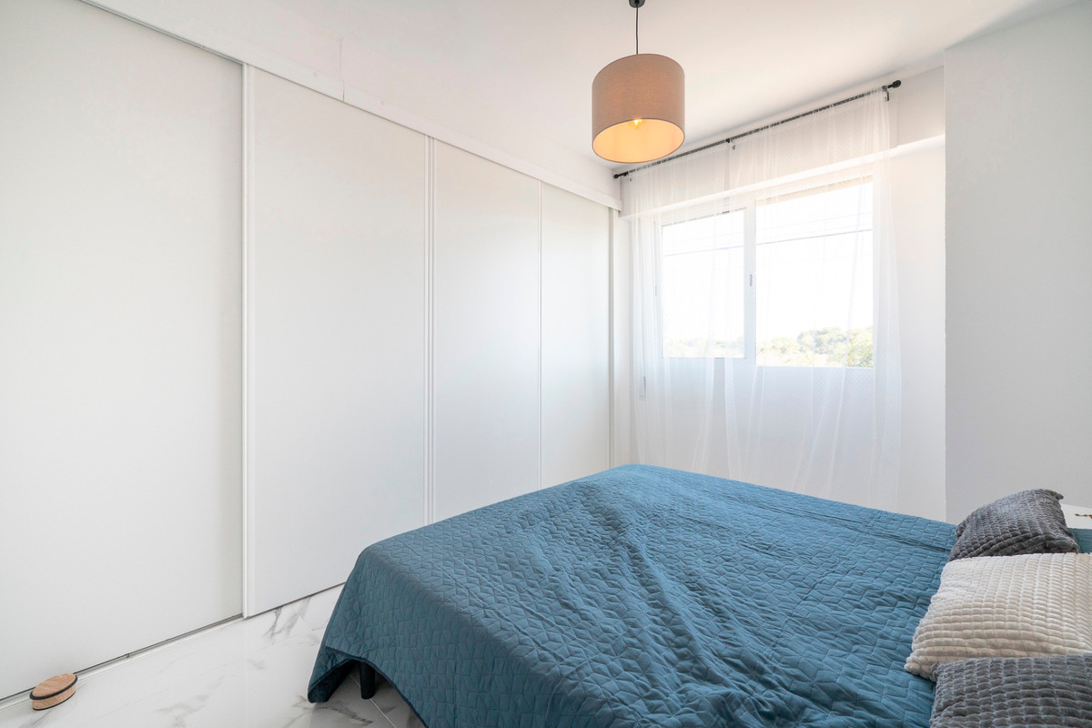 For sale - 2 Bedroom 2 Bathroom Apartment - Middle Floor Apartment in Orihuela - Punta Prima  - Alicante