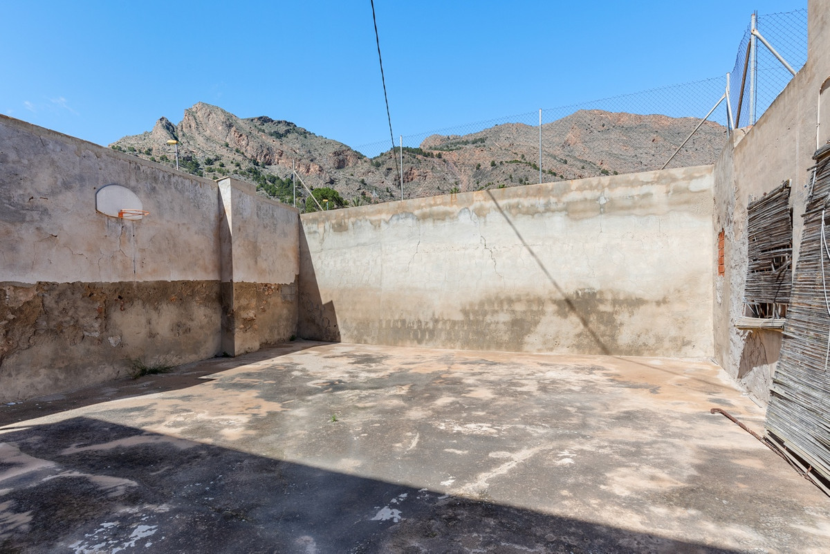 For sale - 7 Bedroom 1 Bathroom House - Finca - Cortijo in Orihuela - Orihuela Centro  - Alicante