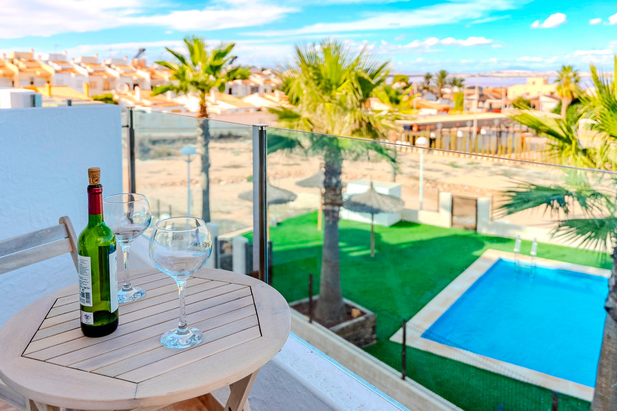 For sale - 3 Bedroom 2 Bathroom House - Townhouse in Orihuela - Los Balcones  - Alicante