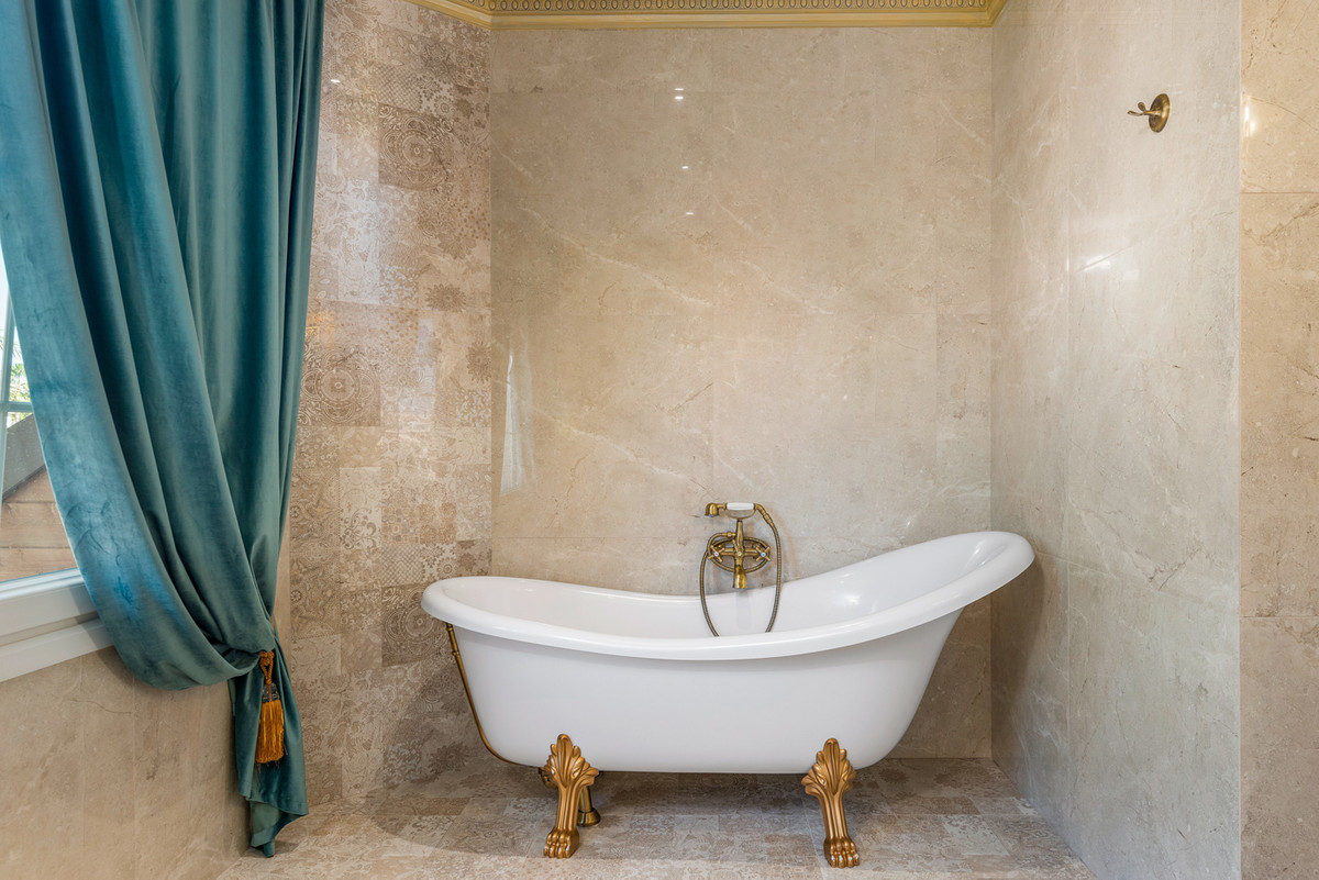 For sale - 5 Bedroom 3 Bathroom House - Detached Villa in Rojales - Dona Pepa  - Alicante