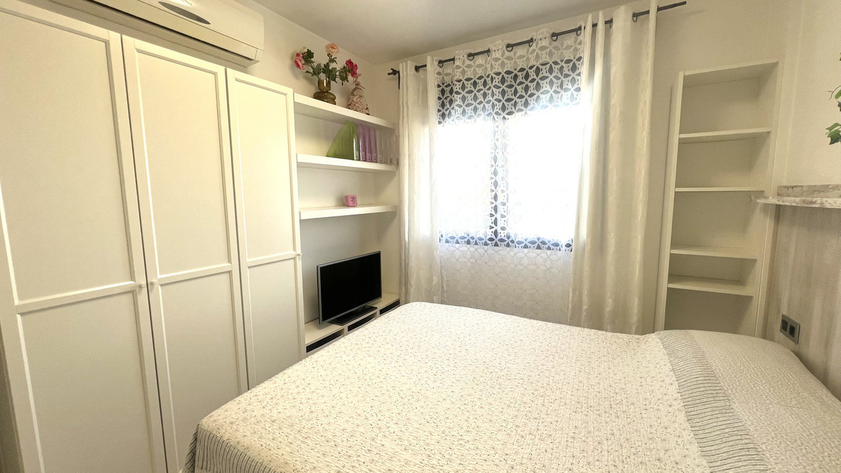 For sale - 2 Bedroom 2 Bathroom Apartment - Ground Floor Apartment in Orihuela - La Zenia  - Alicante