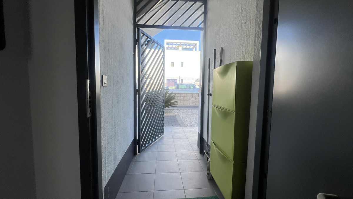 For sale - 2 Bedroom 2 Bathroom Apartment - Ground Floor Apartment in Orihuela - La Zenia  - Alicante