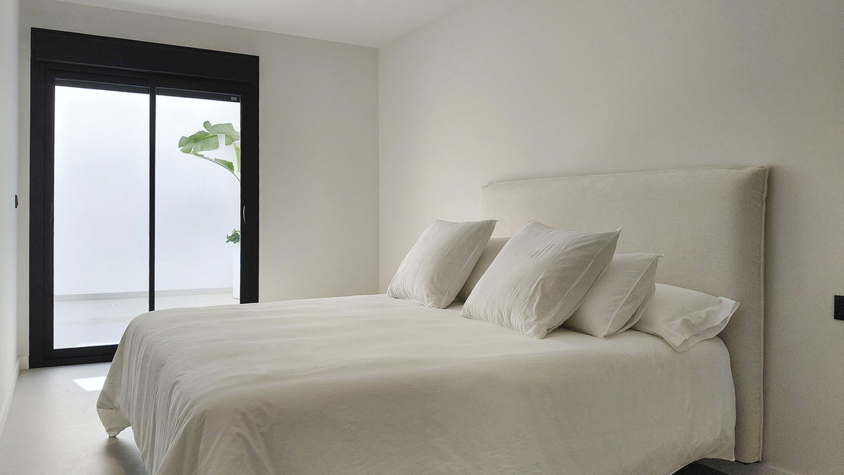 For sale - 4 Bedroom 3 Bathroom House - Detached Villa in Rojales - Dona Pepa  - Alicante