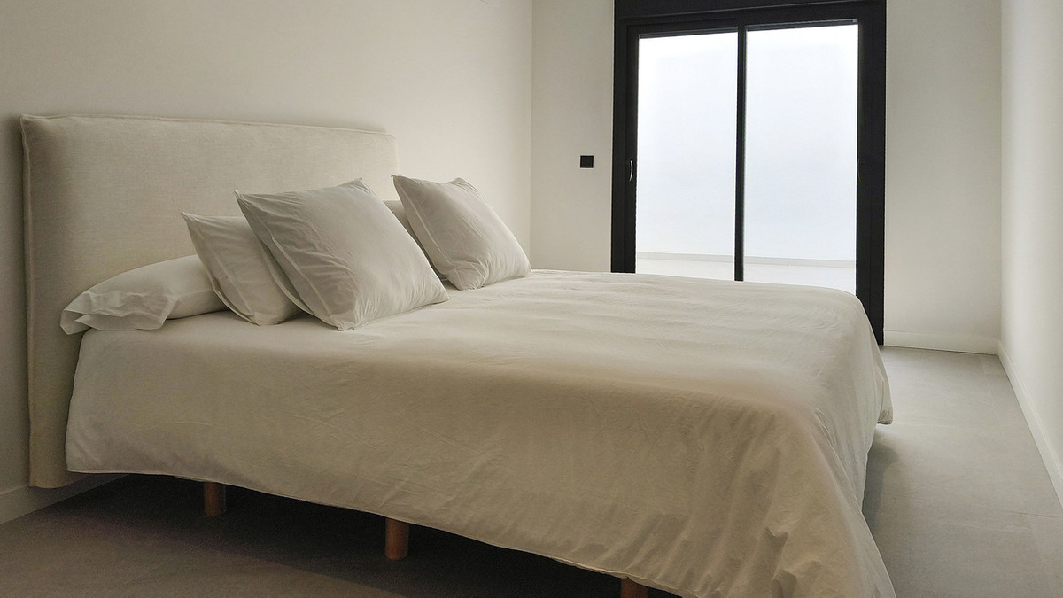 For sale - 4 Bedroom 3 Bathroom House - Detached Villa in Rojales - Dona Pepa  - Alicante