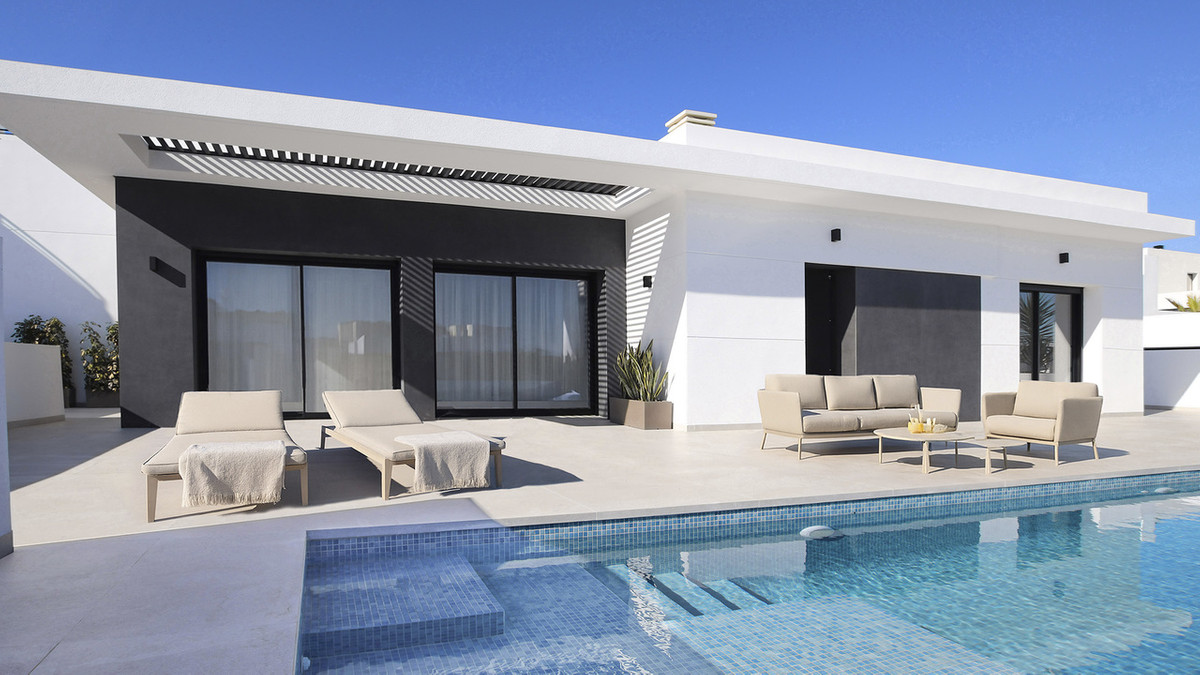 For sale - 4 Bedroom 3 Bathroom House - Detached Villa in Rojales - Dona Pepa  - Alicante
