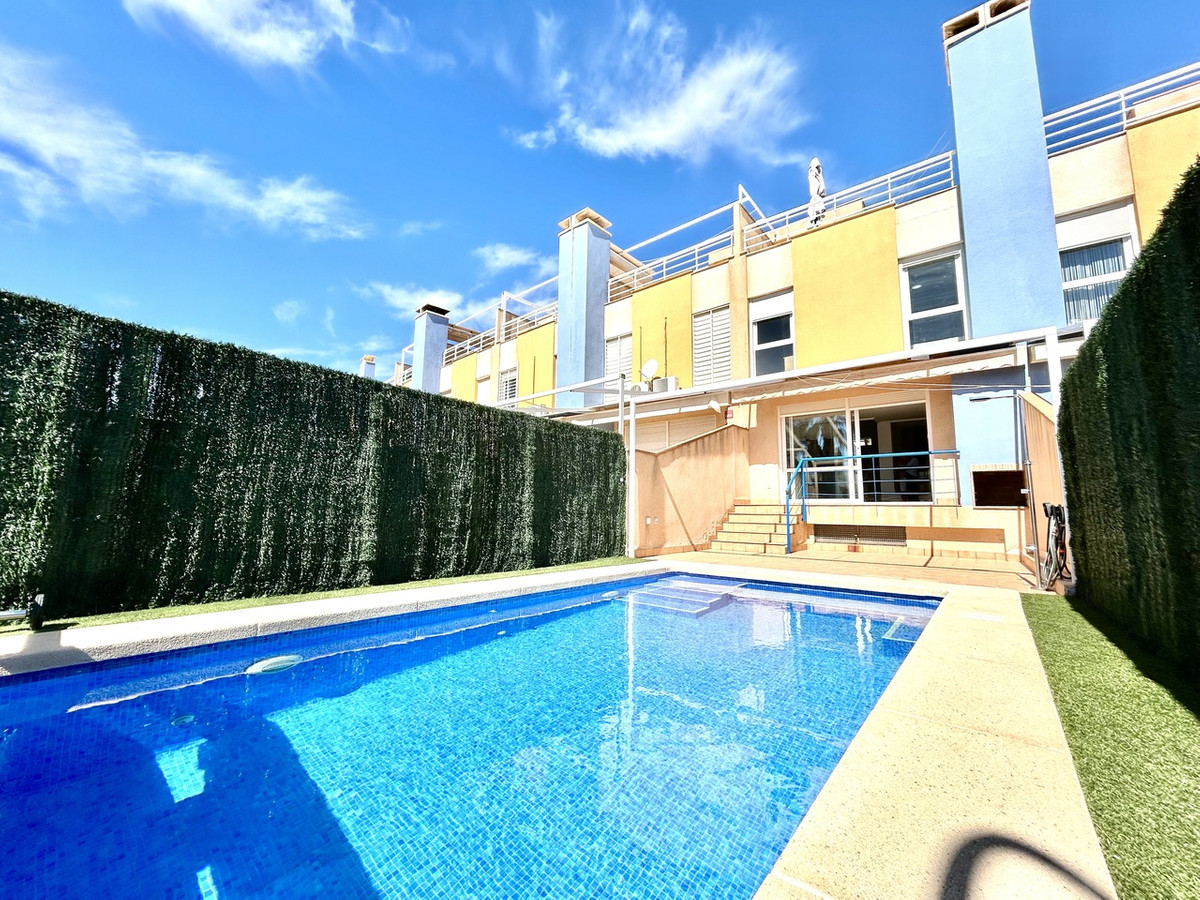 For sale - 3 Bedroom 3 Bathroom House - Townhouse in Orihuela - Cabo Roig  - Alicante