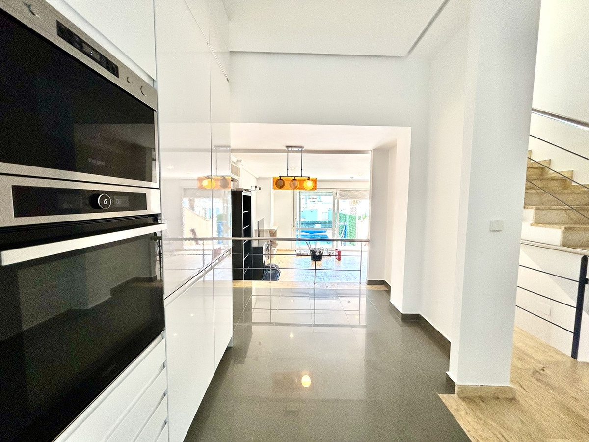 For sale - 3 Bedroom 3 Bathroom House - Townhouse in Orihuela - Cabo Roig  - Alicante