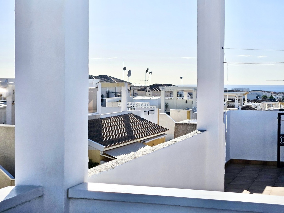 For sale - 2 Bedroom 1 Bathroom Townhouse in Punta Prima  - Punta Prima  - Alicante