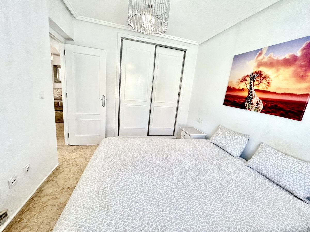 For sale - 2 Bedroom 1 Bathroom Townhouse in Punta Prima  - Punta Prima  - Alicante