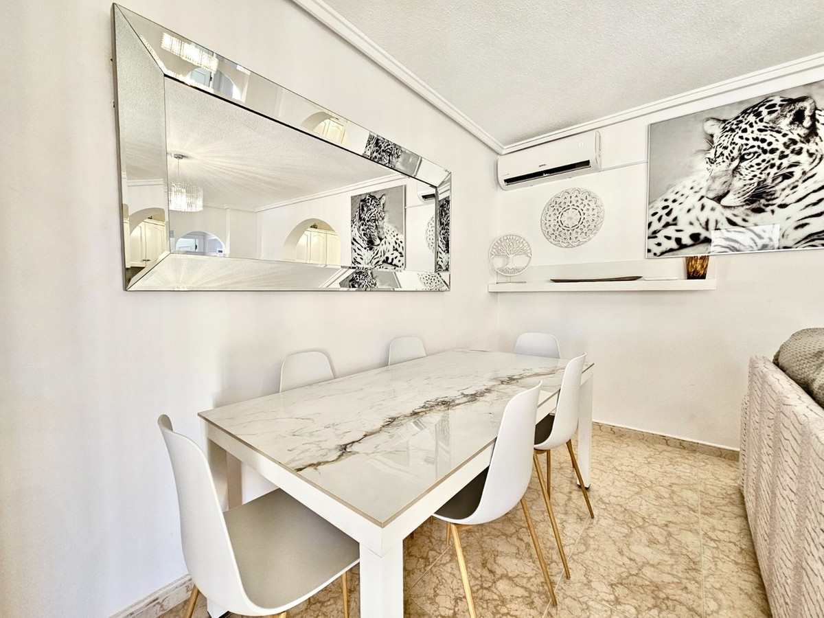 For sale - 2 Bedroom 1 Bathroom House - Townhouse in Orihuela - Punta Prima  - Alicante