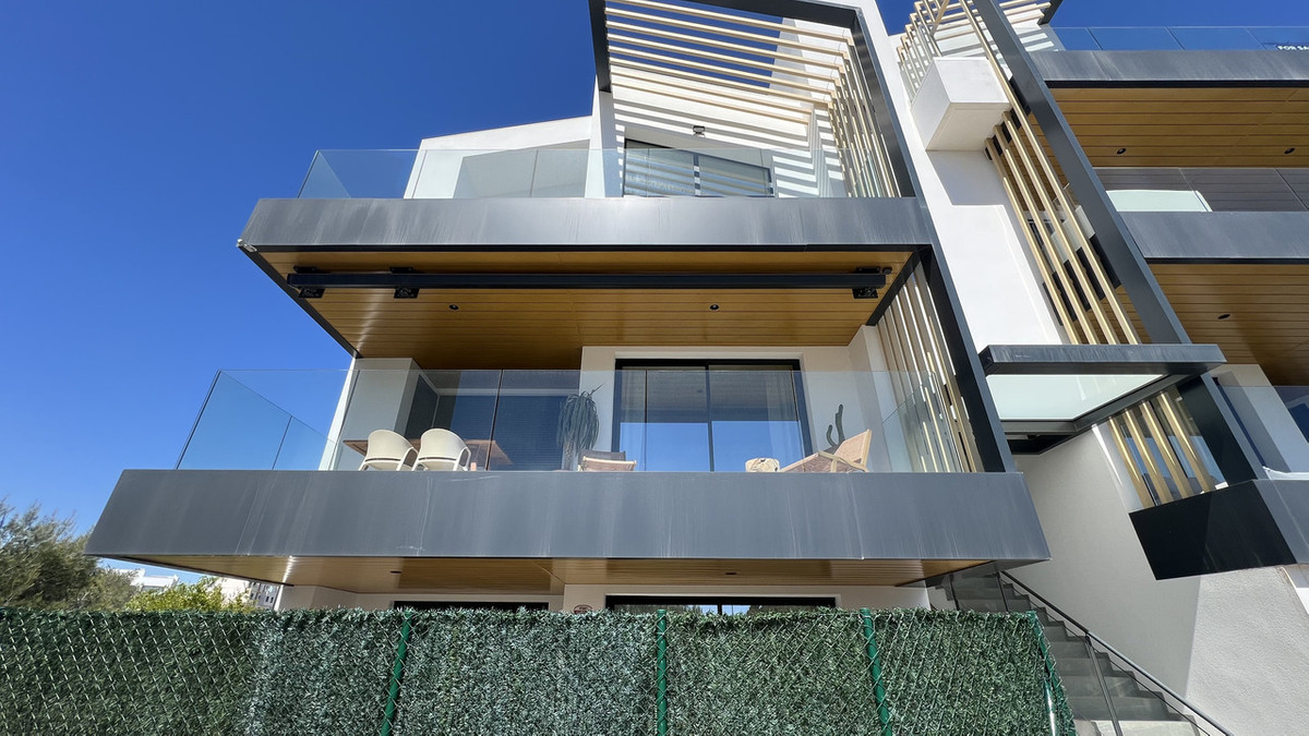 For sale - 2 Bedroom 2 Bathroom Apartment - Middle Floor Apartment in Orihuela - Las Colinas Golf  - Alicante