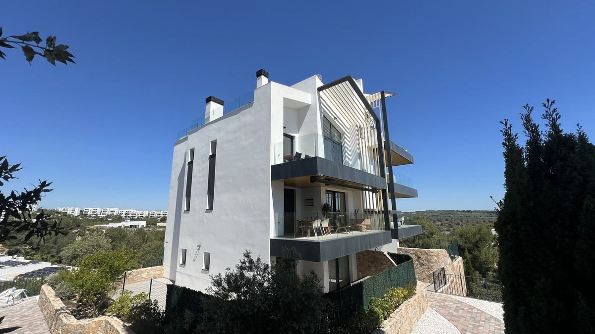 For sale - 2 Bedroom 2 Bathroom Apartment - Middle Floor Apartment in Orihuela - Las Colinas Golf  - Alicante