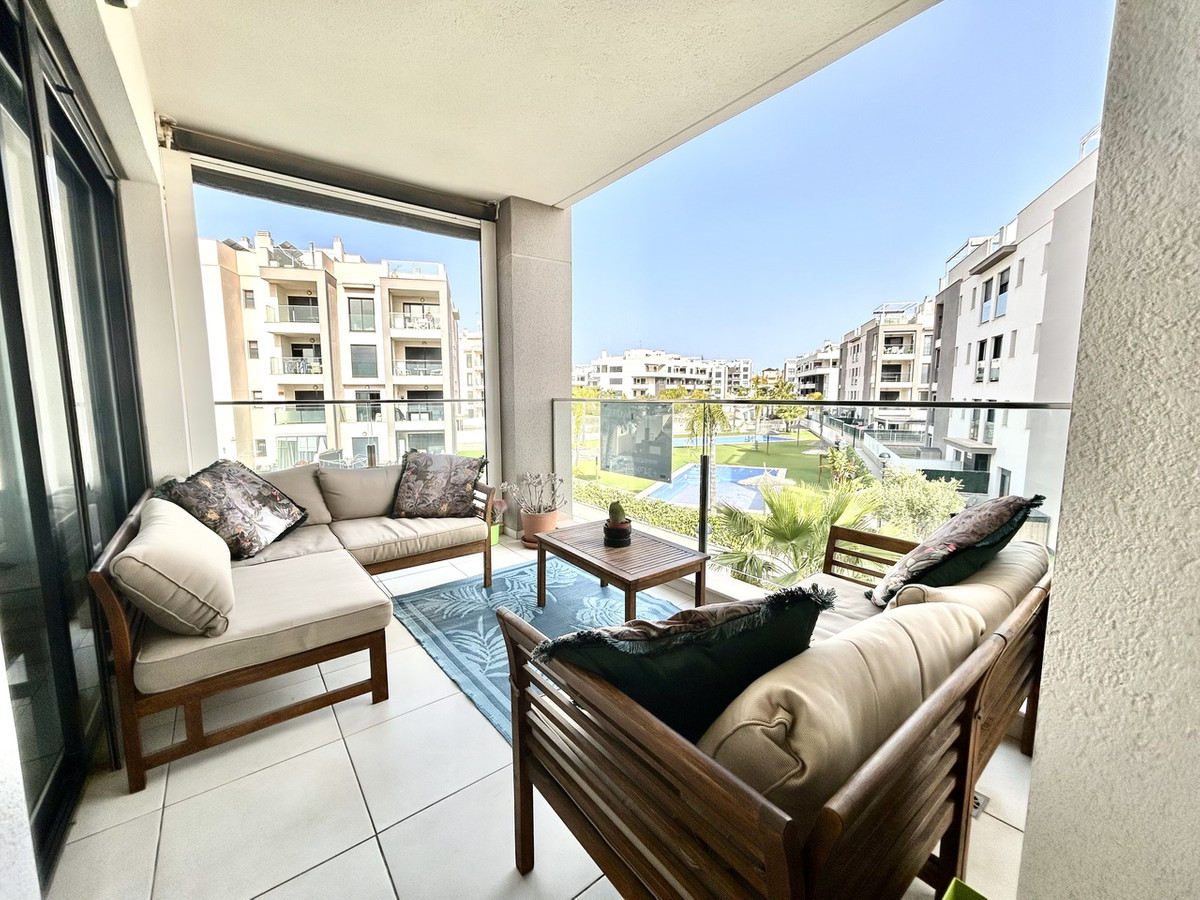 For sale - 2 Bedroom 2 Bathroom Apartment - Middle Floor Apartment in Orihuela - Villamartin  - Alicante