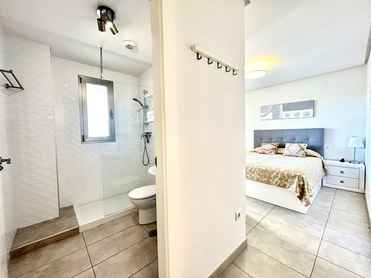 For sale - 2 Bedroom 2 Bathroom Apartment - Ground Floor Apartment in Orihuela - Los Dolses  - Alicante