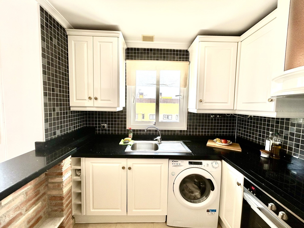 For sale - 2 Bedroom 2 Bathroom Apartment - Middle Floor Apartment in Orihuela - Villamartin  - Alicante