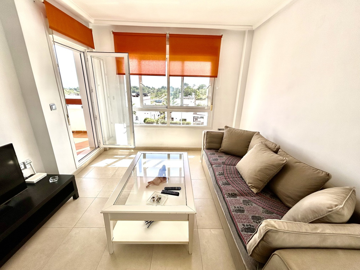 For sale - 2 Bedroom 2 Bathroom Apartment - Middle Floor Apartment in Orihuela - Villamartin  - Alicante