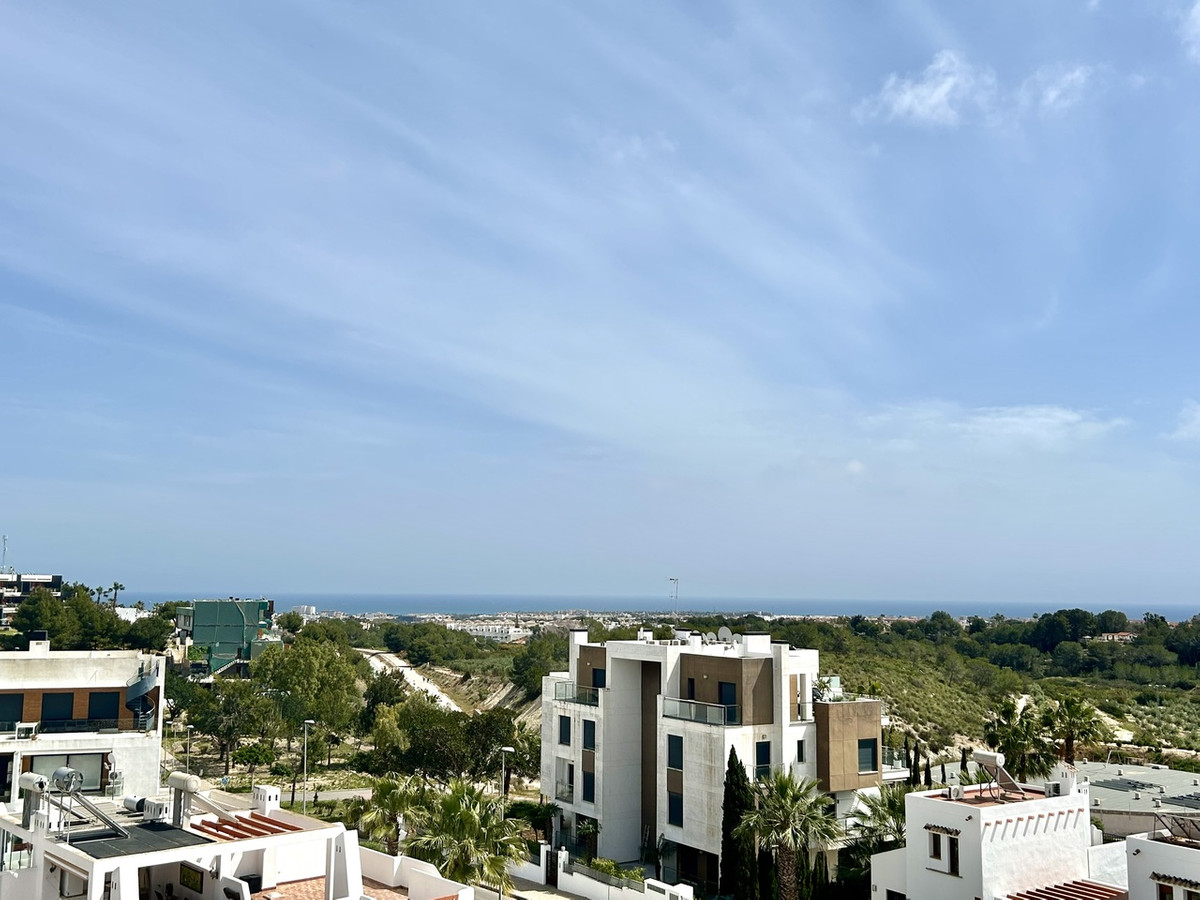 For sale - 2 Bedroom 2 Bathroom Apartment in Villamartin  - Villamartin  - Alicante