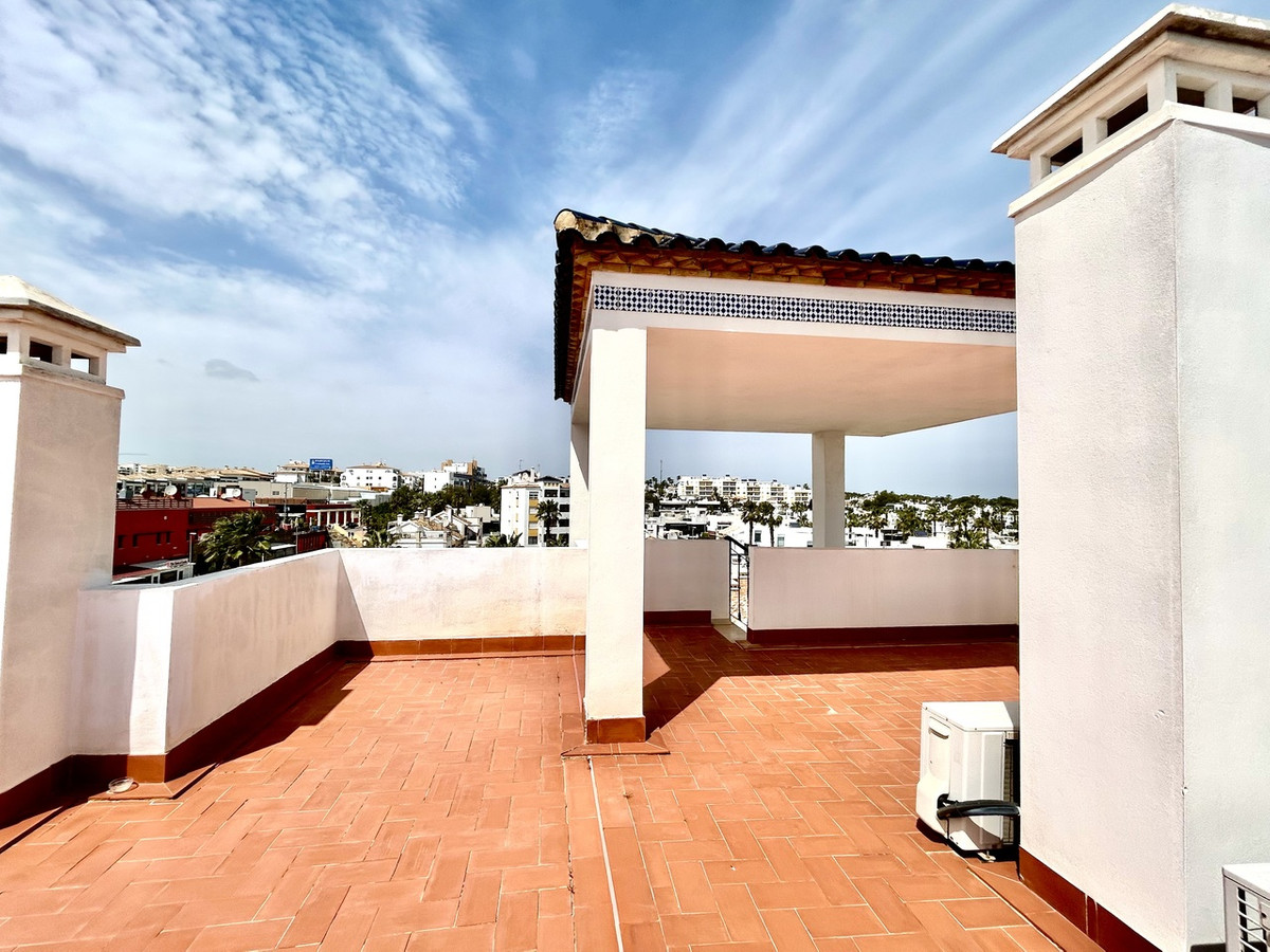 For sale - 2 Bedroom 2 Bathroom Apartment - Middle Floor Apartment in Orihuela - Villamartin  - Alicante
