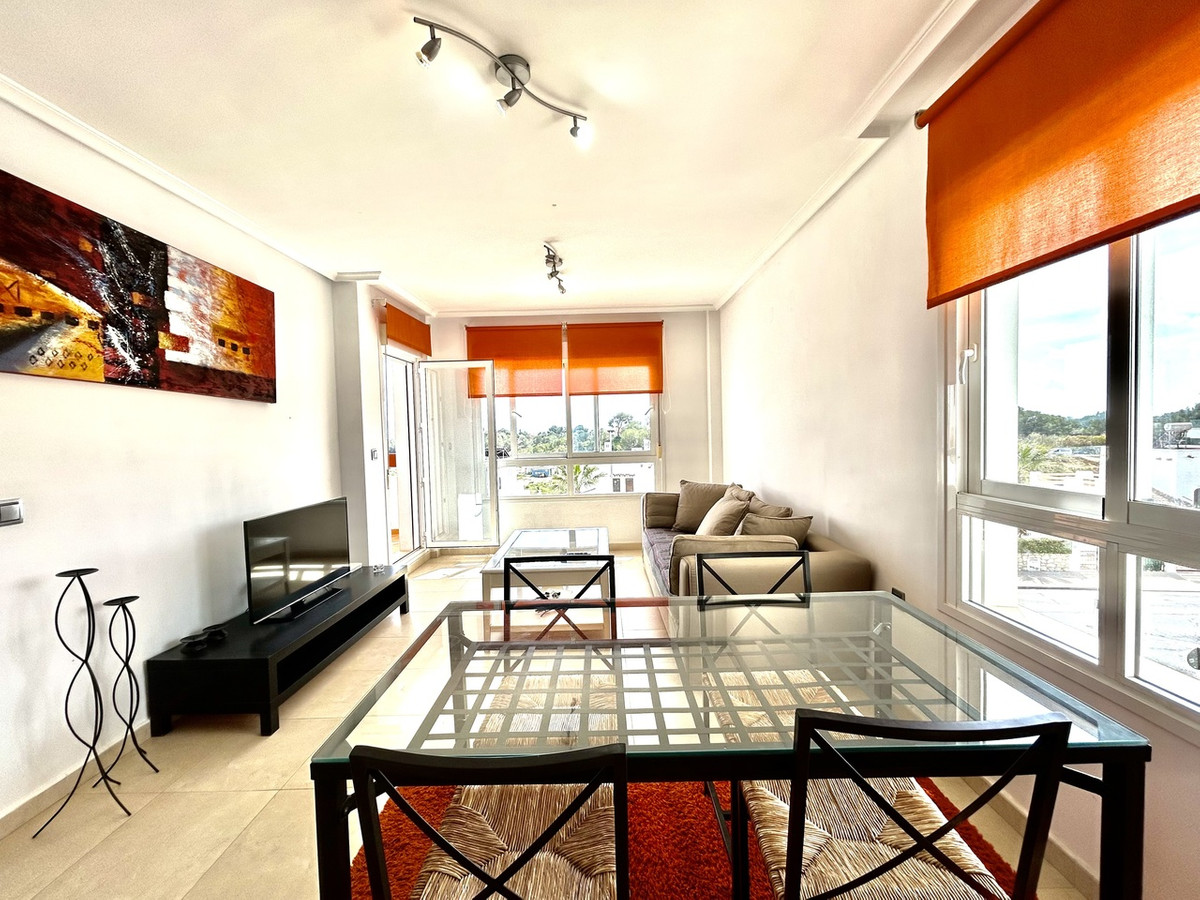 For sale - 2 Bedroom 2 Bathroom Apartment in Villamartin  - Villamartin  - Alicante