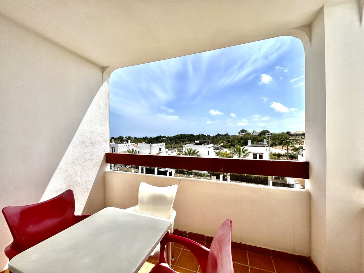 For sale - 2 Bedroom 2 Bathroom Apartment in Villamartin  - Villamartin  - Alicante