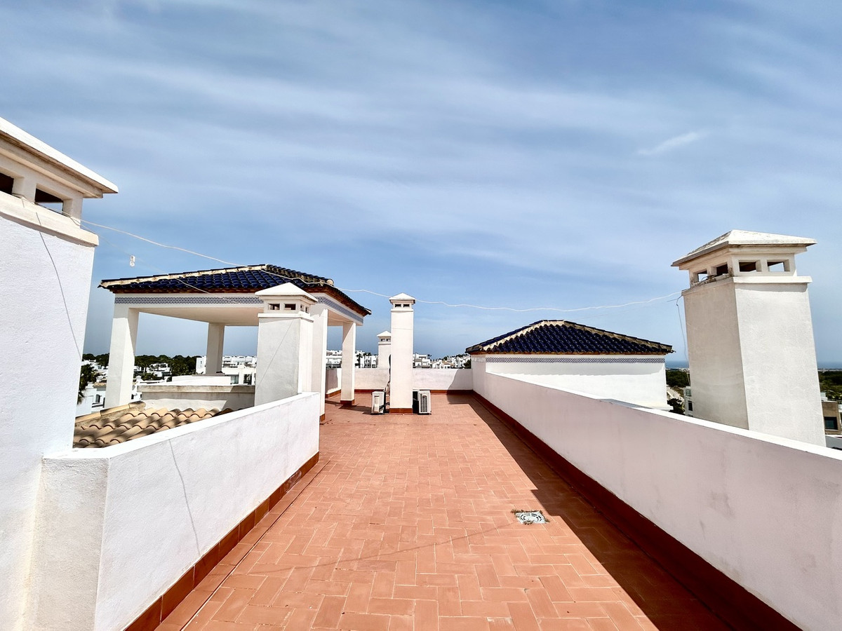 For sale - 2 Bedroom 2 Bathroom Apartment in Villamartin  - Villamartin  - Alicante