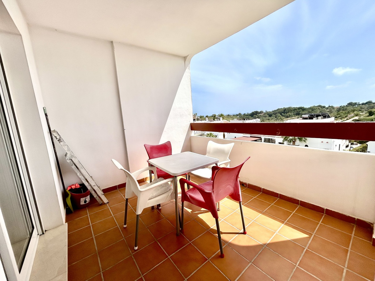 For sale - 2 Bedroom 2 Bathroom Apartment in Villamartin  - Villamartin  - Alicante