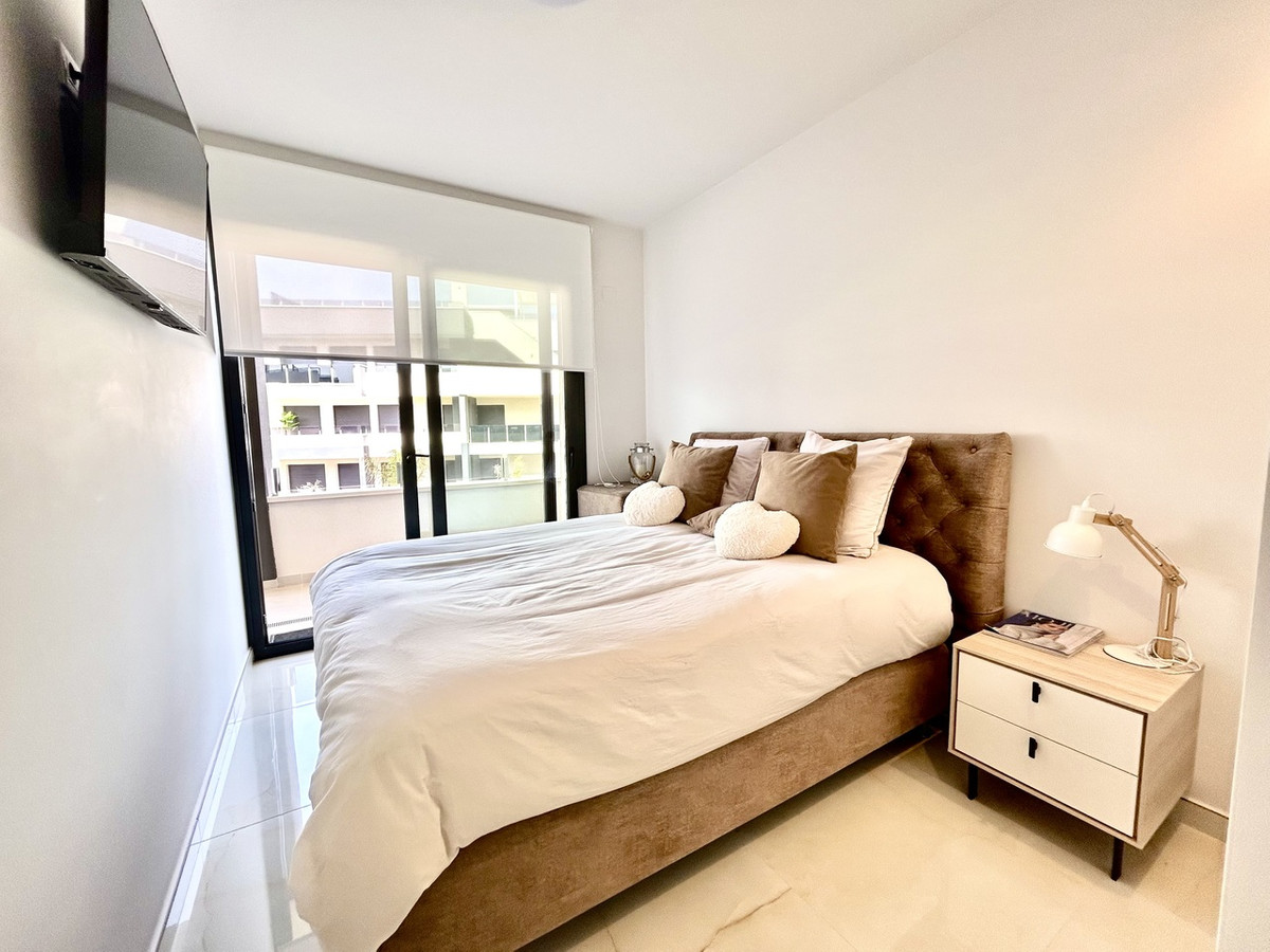 For sale - 3 Bedroom 2 Bathroom Apartment - Middle Floor Apartment in Orihuela - Playa Flamenca  - Alicante