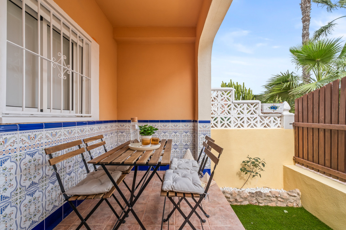 For sale - 2 Bedroom 2 Bathroom House - Townhouse in Orihuela - Playa Flamenca  - Alicante