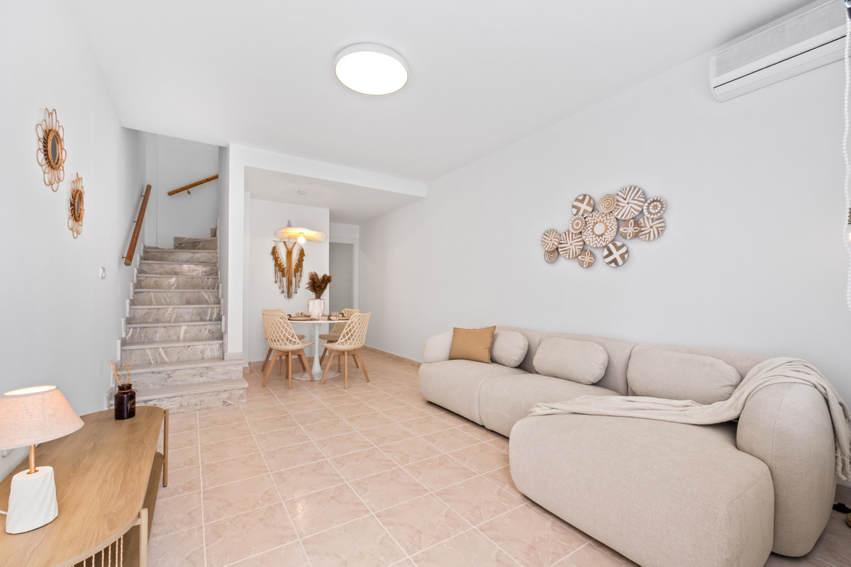 For sale - 2 Bedroom 2 Bathroom House - Townhouse in Orihuela - Playa Flamenca  - Alicante