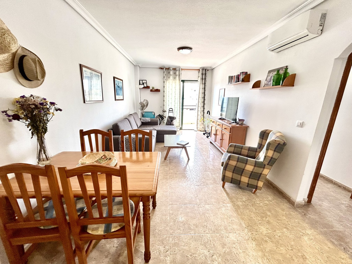 For sale - 2 Bedroom 1 Bathroom Apartment - Top Floor Apartment in Orihuela - Cabo Roig  - Alicante