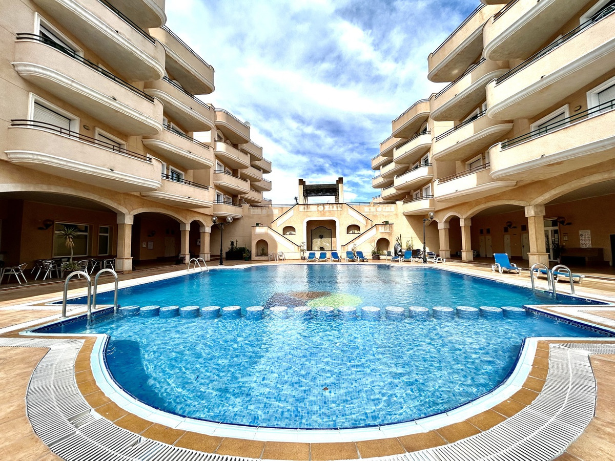 For sale - 2 Bedroom 1 Bathroom Apartment - Top Floor Apartment in Orihuela - Cabo Roig  - Alicante