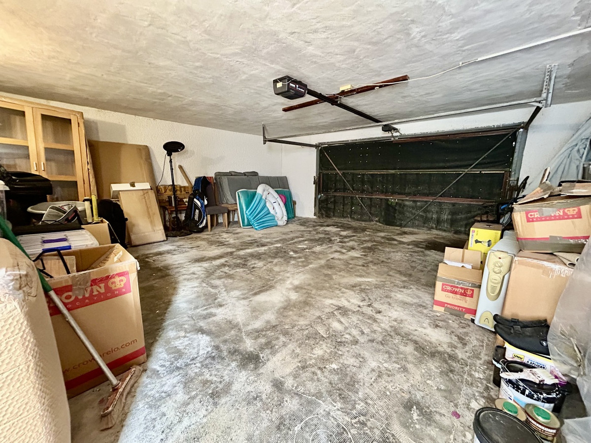 For sale - 6 Bedroom 4 Bathroom House - Detached Villa in Orihuela - Cabo Roig  - Alicante