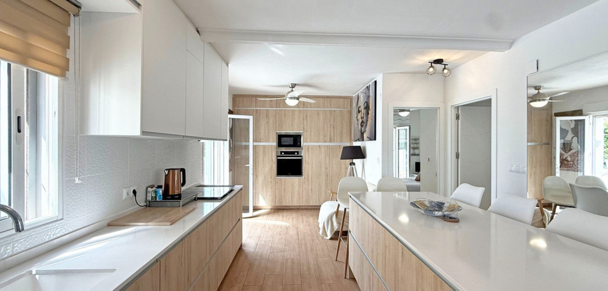 For sale - 2 Bedroom 3 Bathroom House - Detached Villa in Orihuela - Villamartin  - Alicante