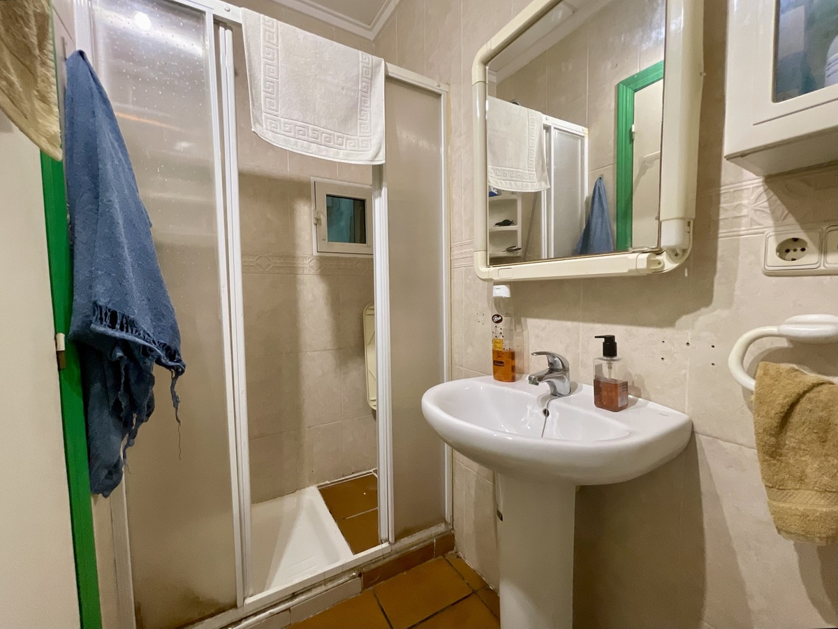For sale - 1 Bedroom 1 Bathroom Apartment - Ground Floor Apartment in Torrevieja - Torrevieja Centro  - Alicante
