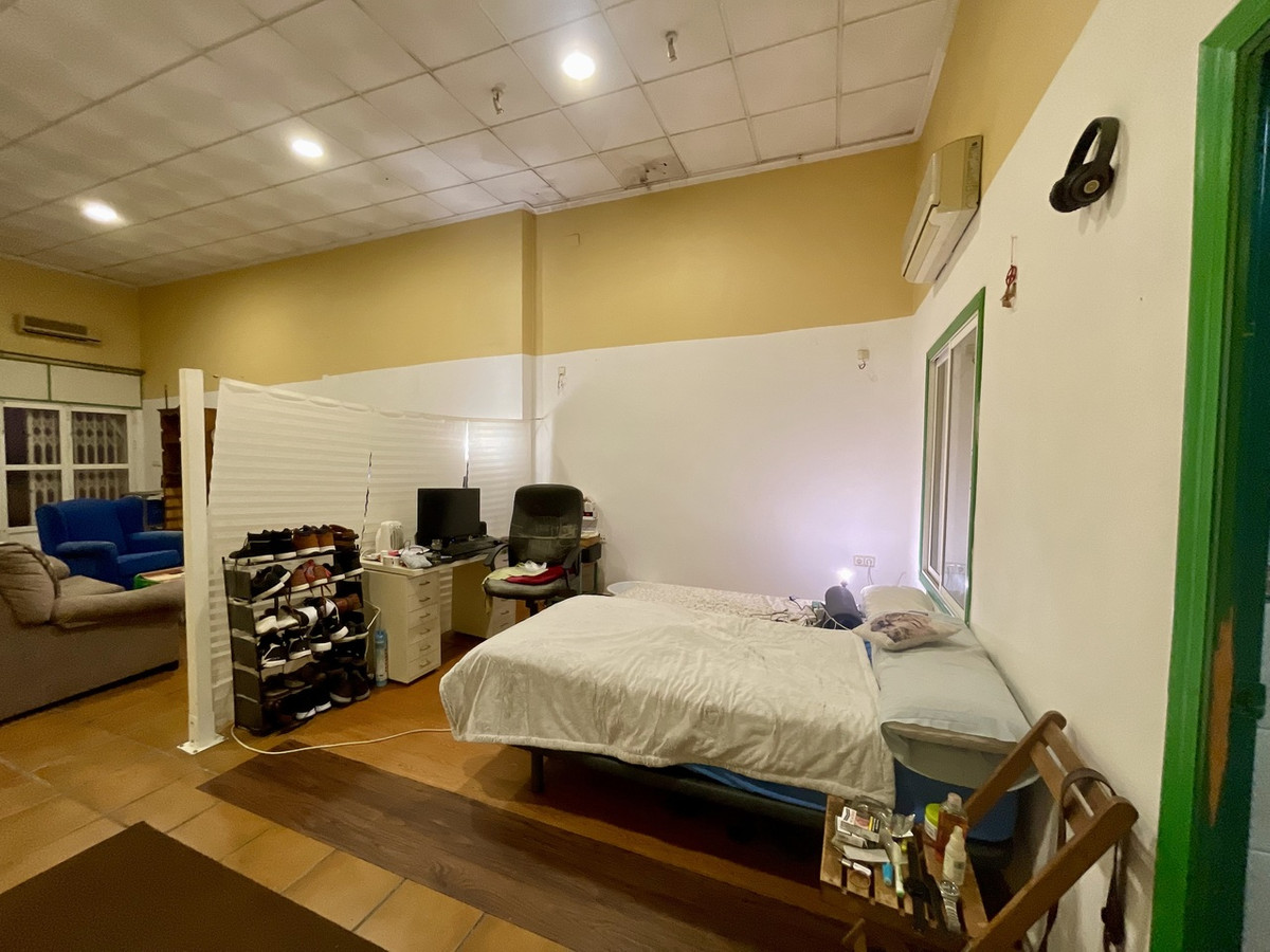 For sale - 1 Bedroom 1 Bathroom Apartment - Ground Floor Apartment in Torrevieja - Torrevieja Centro  - Alicante
