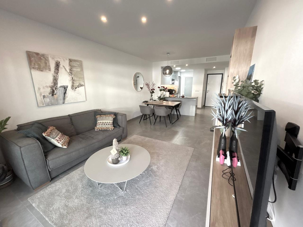 For sale - 2 Bedroom 1 Bathroom Apartment - Middle Floor Apartment in Orihuela - Playa Flamenca  - Alicante