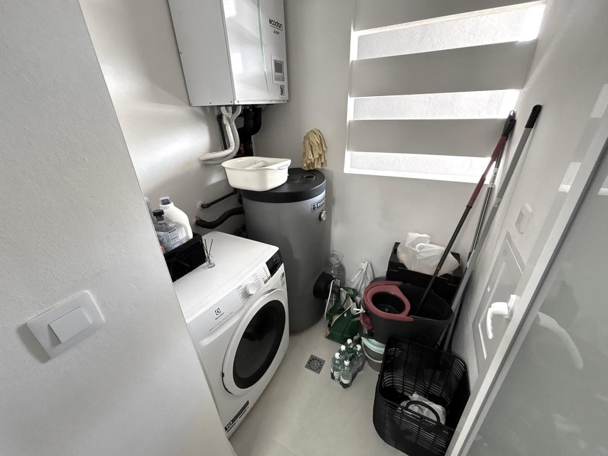 For sale - 2 Bedroom 1 Bathroom Apartment - Middle Floor Apartment in Orihuela - Playa Flamenca  - Alicante