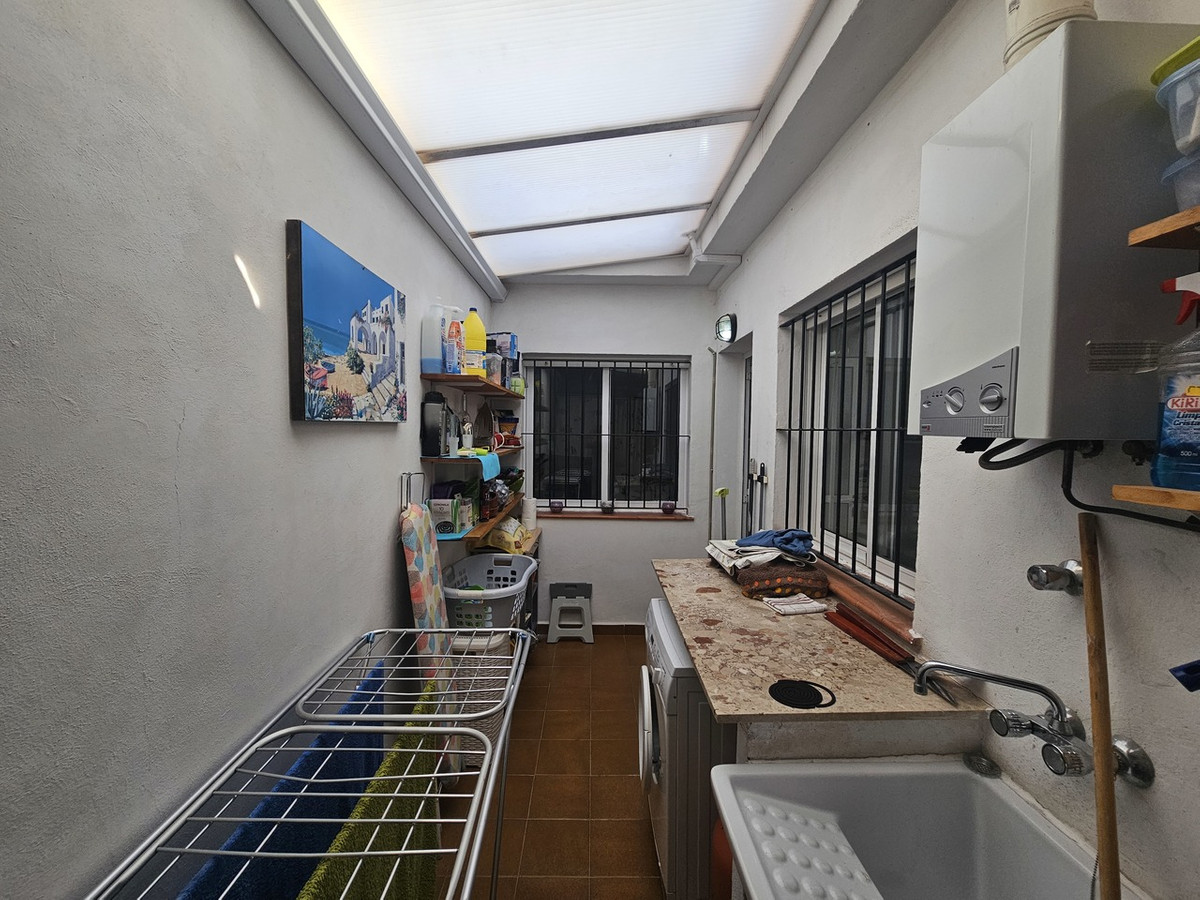 For sale - 3 Bedroom 2 Bathroom House - Bungalow in Orihuela - La Zenia  - Alicante