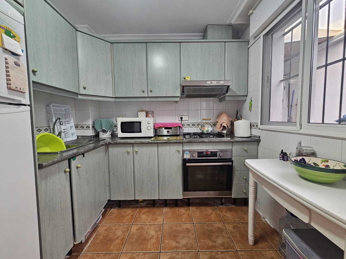 For sale - 3 Bedroom 2 Bathroom House - Bungalow in Orihuela - La Zenia  - Alicante