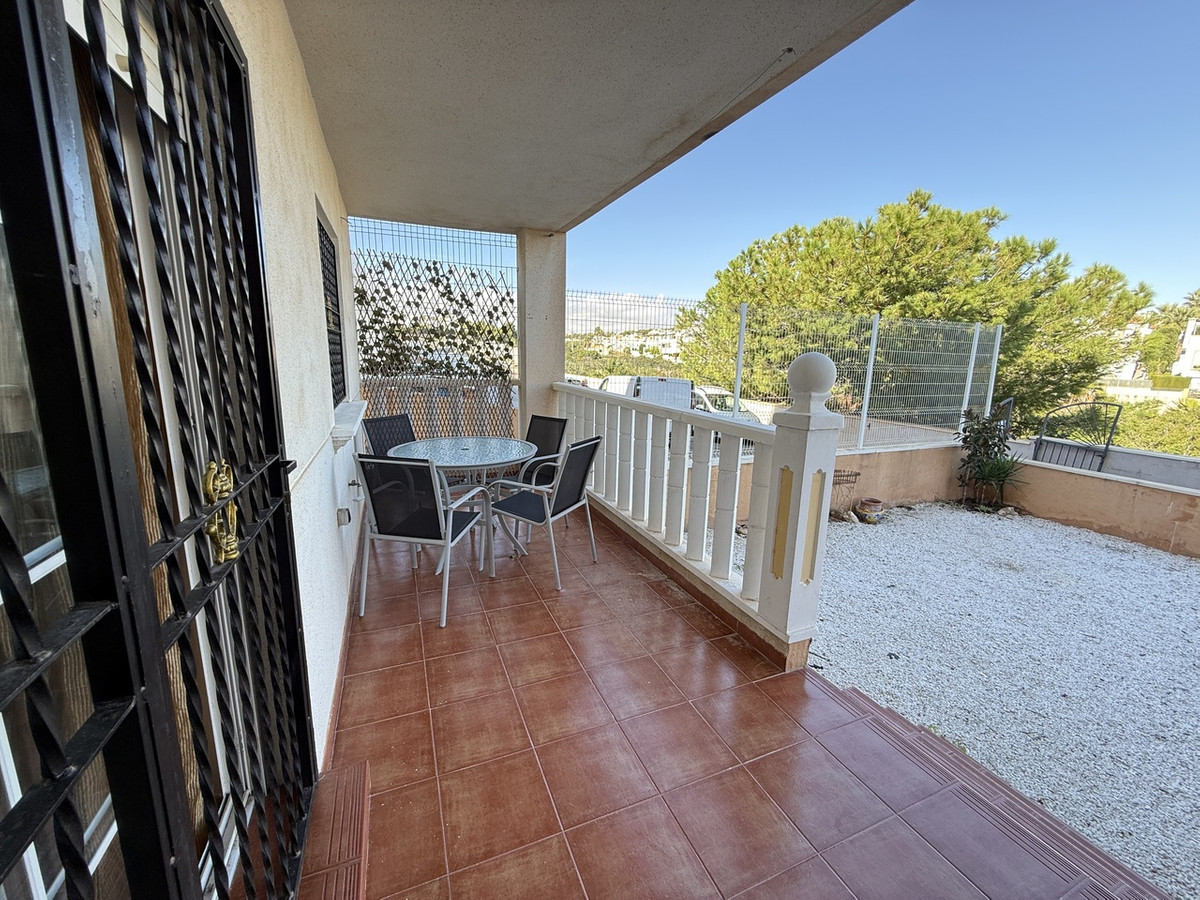 For sale - 2 Bedroom 1 Bathroom Apartment - Ground Floor Apartment in Orihuela - Cabo Roig  - Alicante