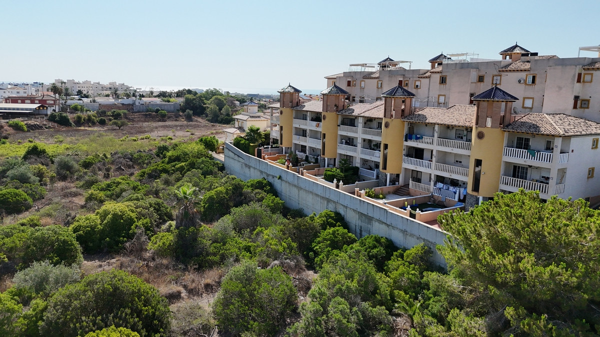 For sale - 2 Bedroom 1 Bathroom Apartment - Ground Floor Apartment in Orihuela - Cabo Roig  - Alicante
