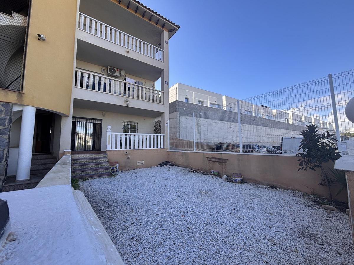 For sale - 2 Bedroom 1 Bathroom Apartment - Ground Floor Apartment in Orihuela - Cabo Roig  - Alicante