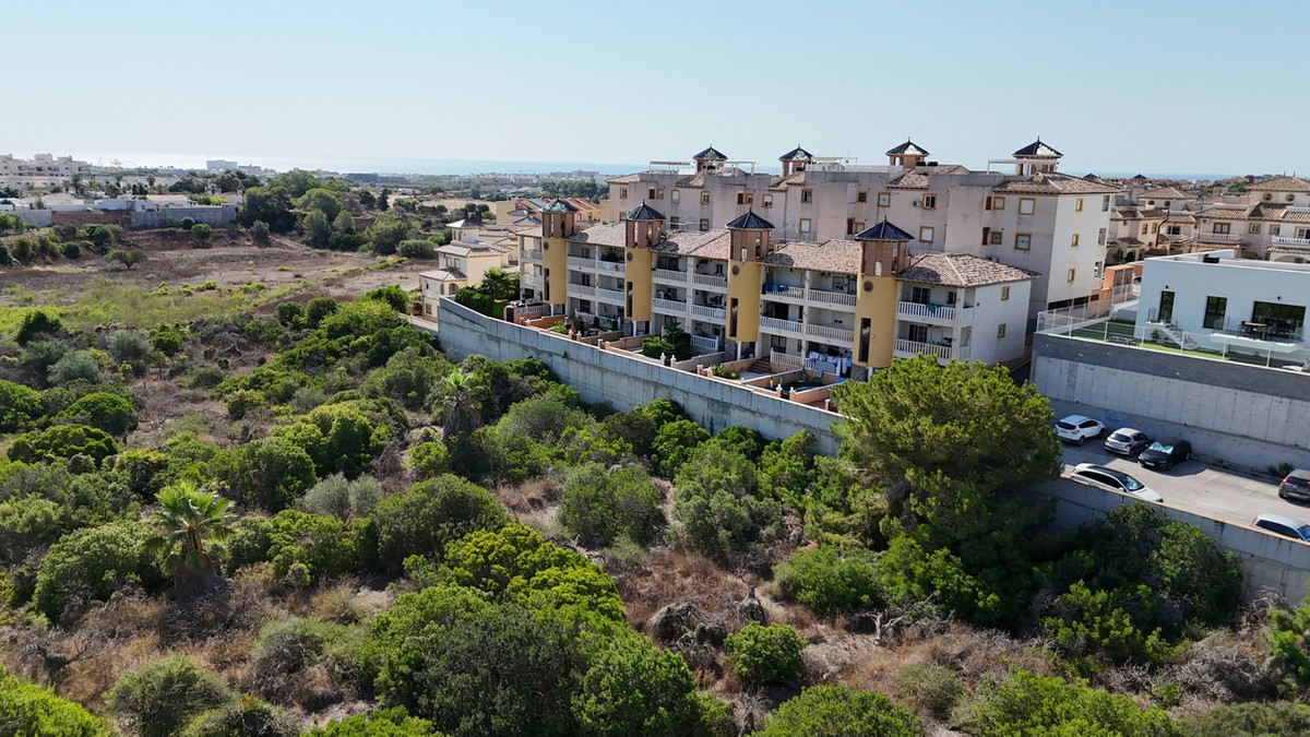 For sale - 2 Bedroom 1 Bathroom Apartment - Ground Floor Apartment in Orihuela - Cabo Roig  - Alicante