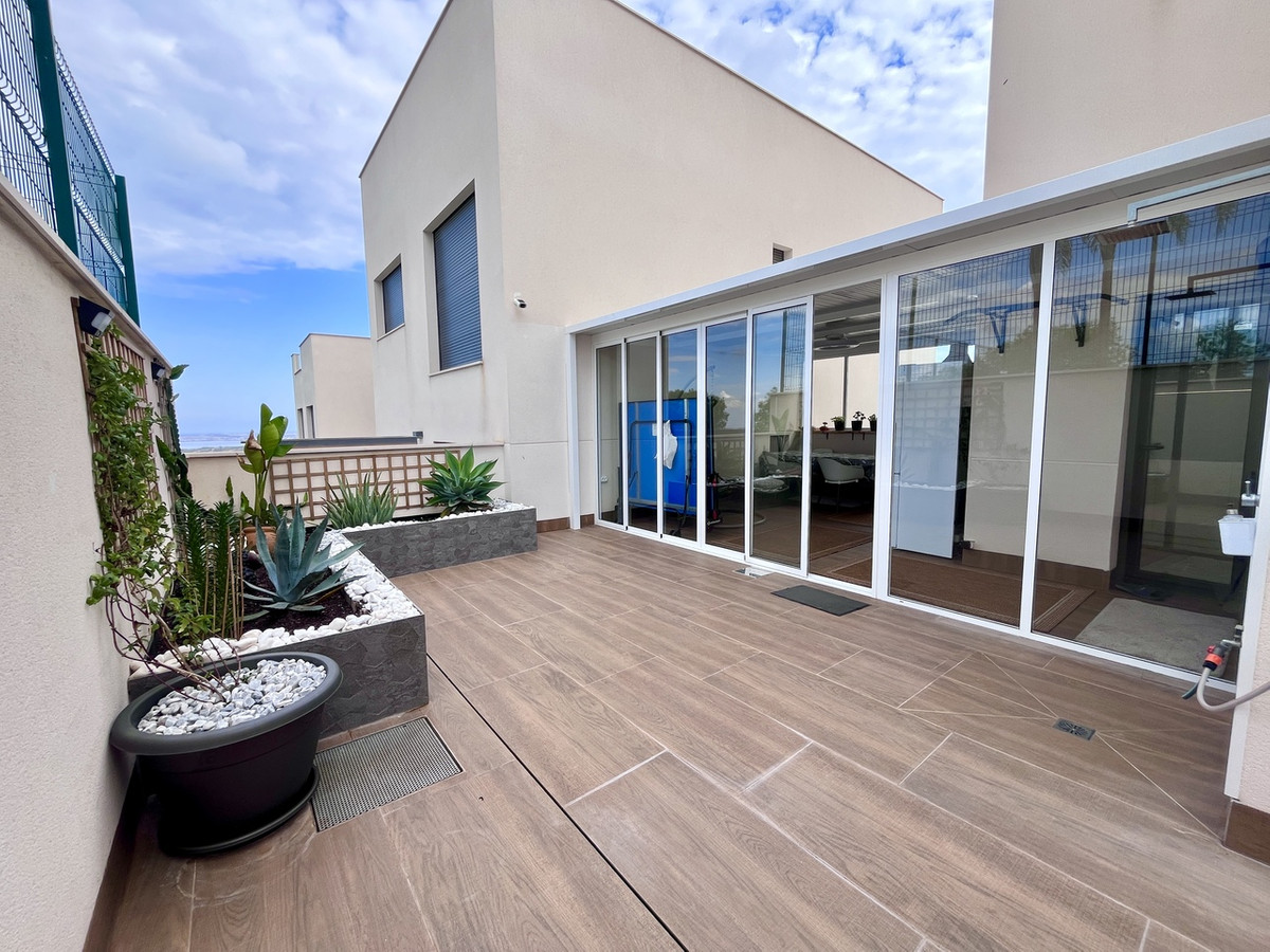 For sale - 2 Bedroom 2 Bathroom Apartment - Ground Floor Apartment in San Miguel de Salinas - San Miguel de Salinas Centro  - Alicante