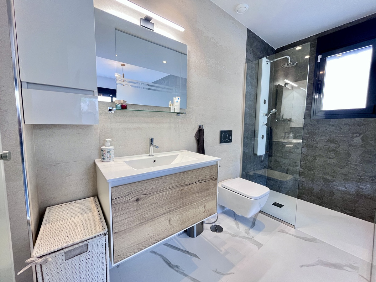 For sale - 2 Bedroom 2 Bathroom Apartment - Ground Floor Apartment in San Miguel de Salinas - San Miguel de Salinas Centro  - Alicante