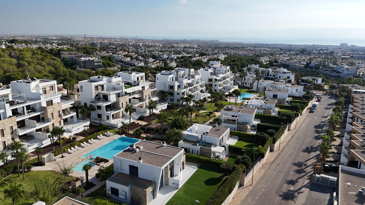 For sale - 3 Bedroom 2 Bathroom House - Detached Villa in Orihuela - Los Dolses  - Alicante