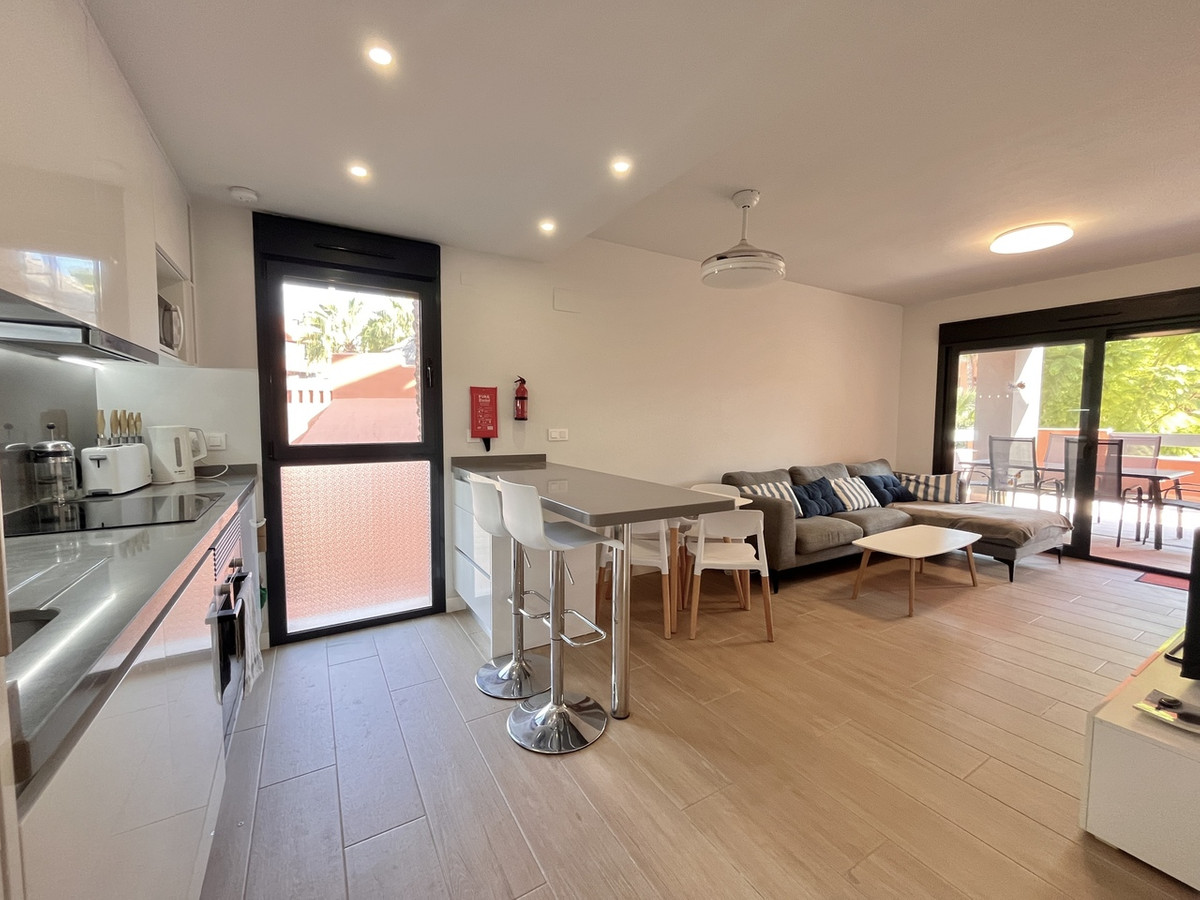 For sale - 2 Bedroom 2 Bathroom Apartment - Ground Floor Apartment in Orihuela - Los Dolses  - Alicante