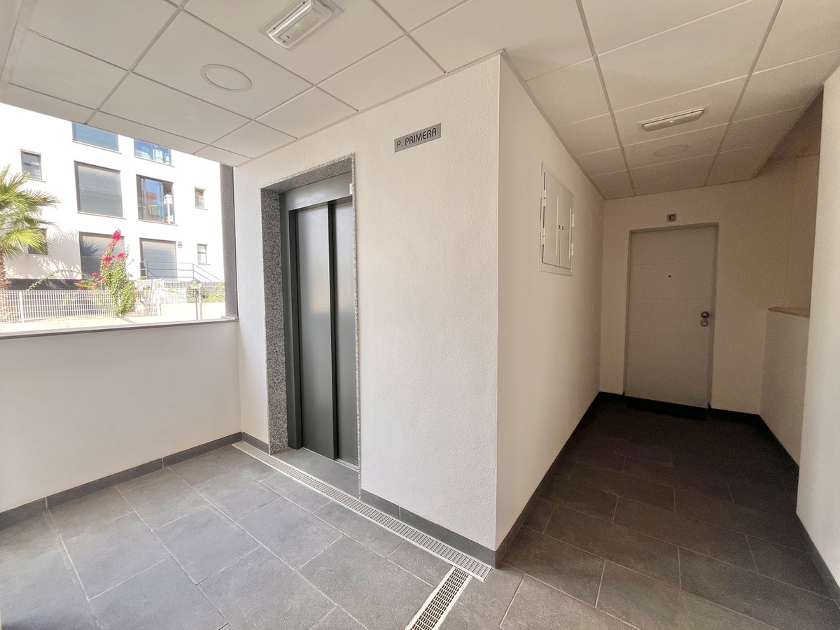 For sale - 2 Bedroom 2 Bathroom Apartment - Ground Floor Apartment in Orihuela - Los Dolses  - Alicante