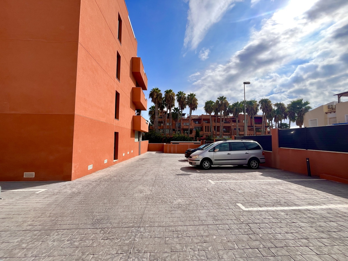 For sale - 2 Bedroom 2 Bathroom Apartment - Ground Floor Apartment in Orihuela - Los Dolses  - Alicante