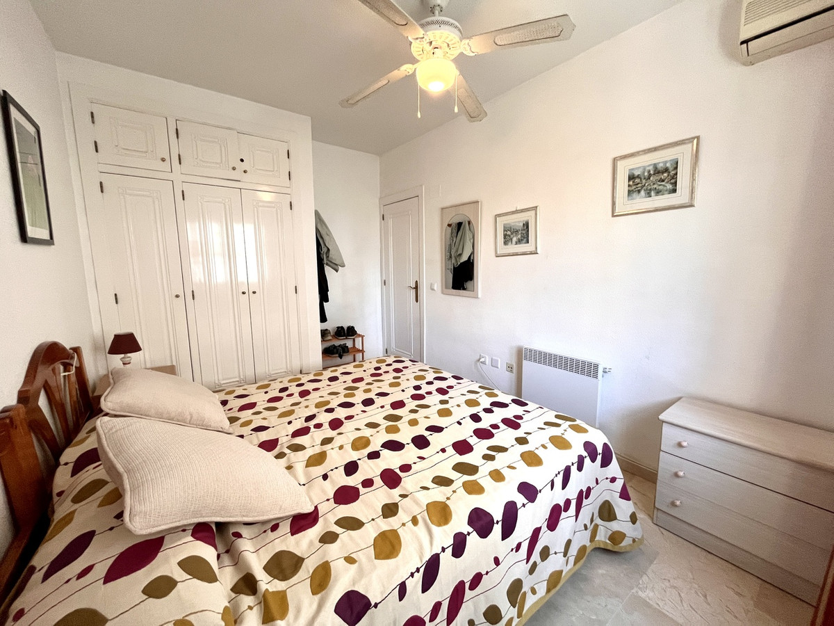 For sale - 2 Bedroom 1 Bathroom Ground Floor Apartment in Playa Flamenca  - Playa Flamenca  - Alicante